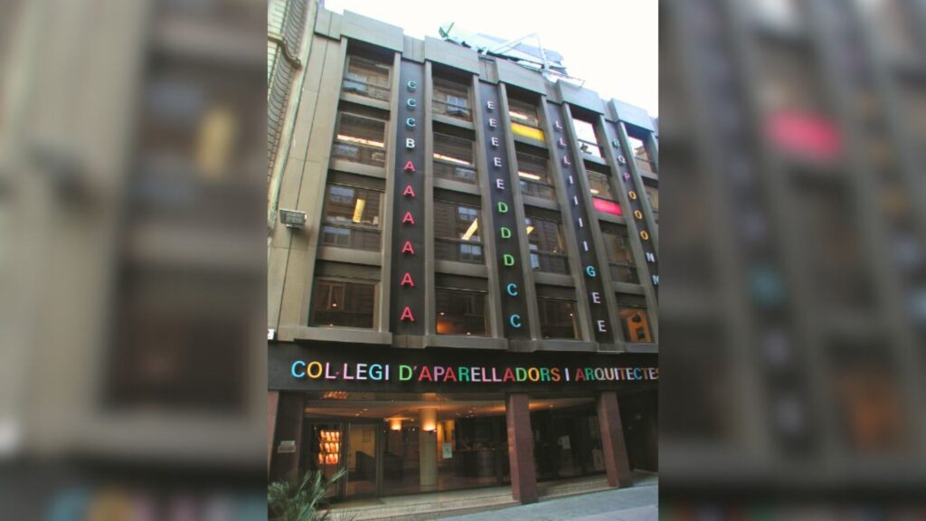 Arxiu Barcelona: la ciutat de Joan Brossa que va esquitxar de poemes visuals | Art, art urbà, artista, poesia