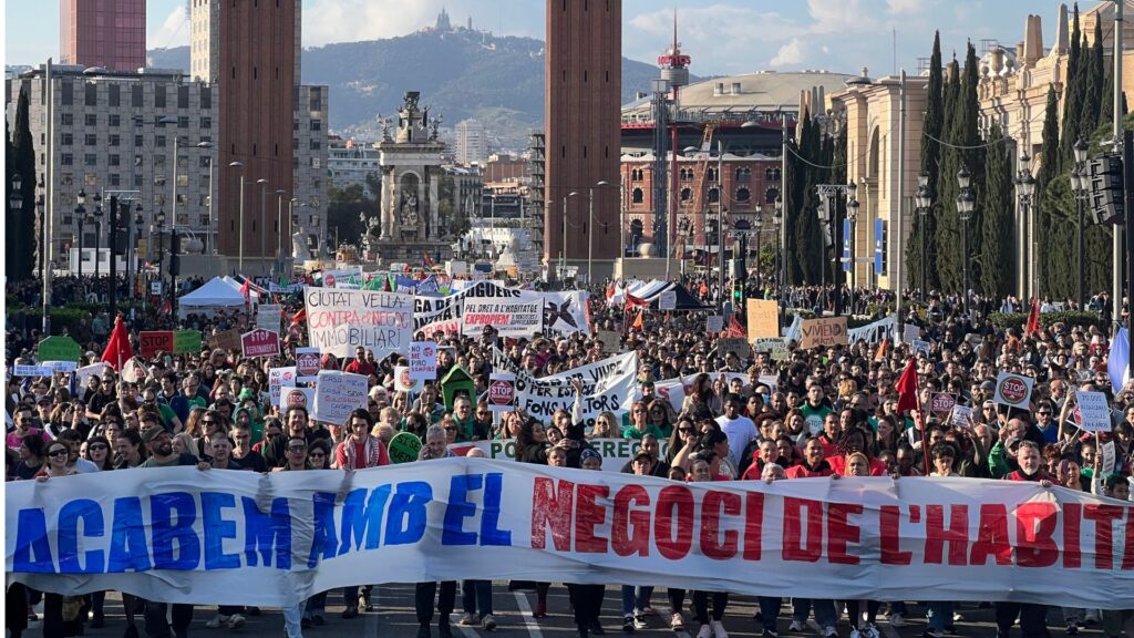 manifestació habitatge plaça Espanya