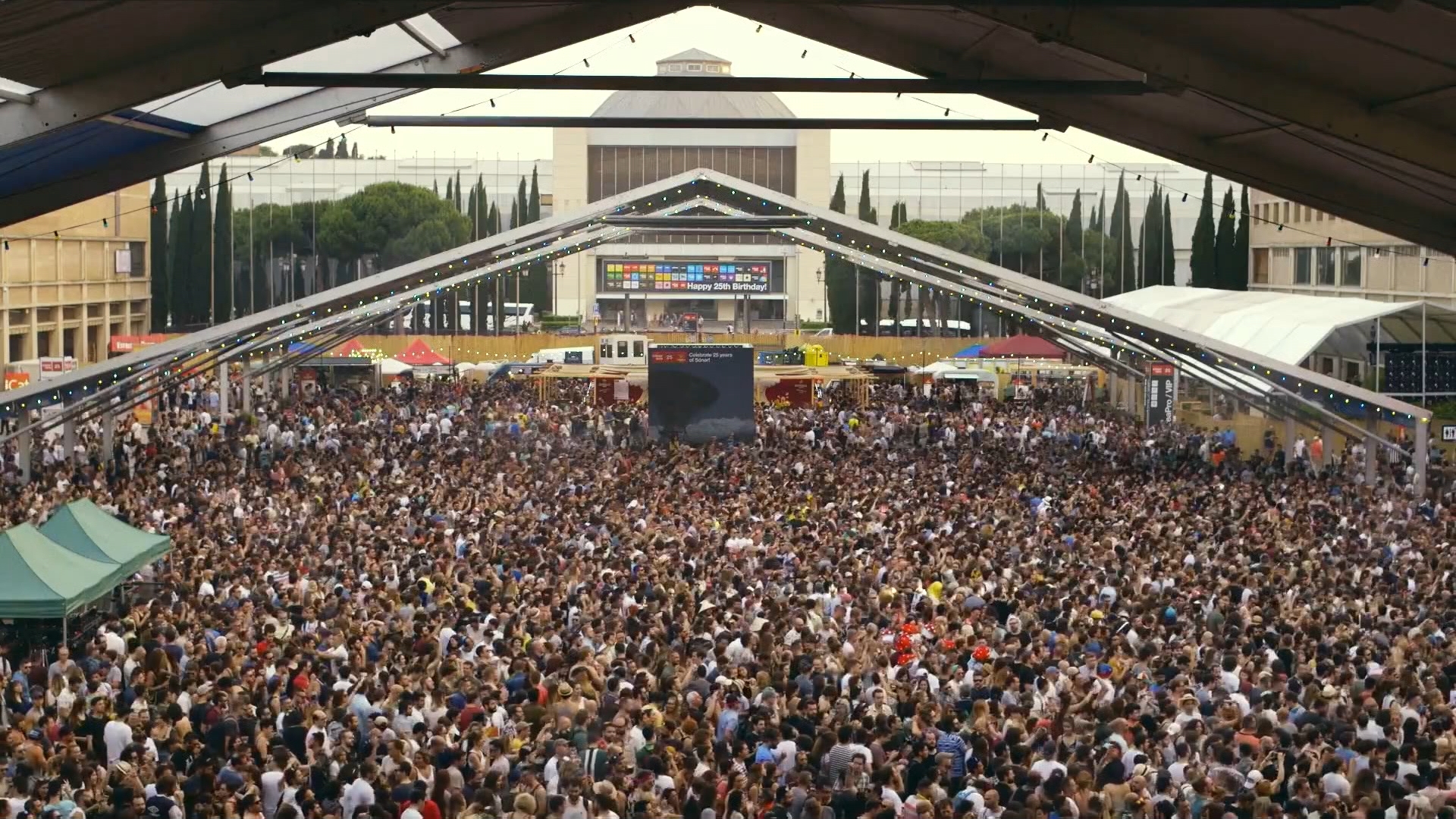 Gairebé trenta cancel·lacions al Sónar per la vinculació del festival amb el fons israelià KKR | concerts, Israel, Sónar