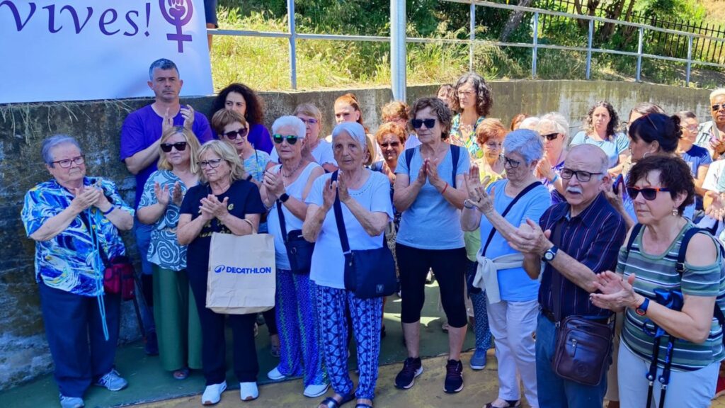Protesta contra l'homicidi d'una dona a Ciutat Meridiana | homicidi, manifestacions a Barcelona, mort, Mossos d'Esquadra, protestes