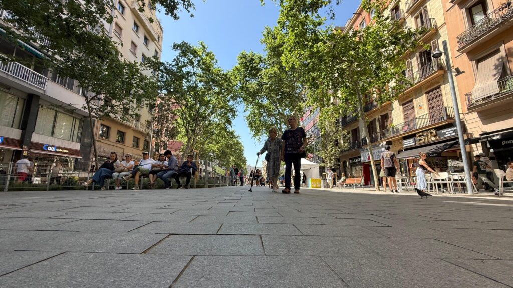 Sant Antoni inaugura la nova ronda amb una festa ciutadana | Mercat de Sant Antoni, obres, zones de vianants