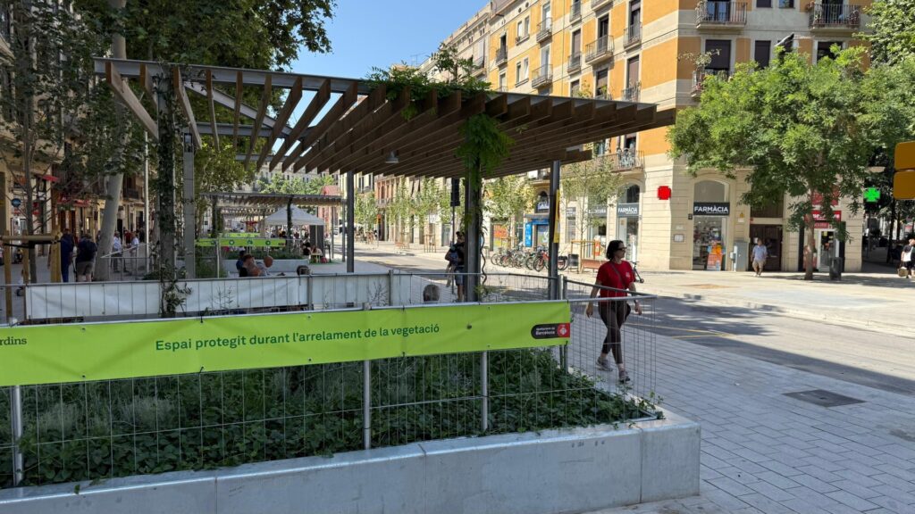 Sant Antoni inaugura la nova ronda amb una festa ciutadana | Mercat de Sant Antoni, obres, zones de vianants