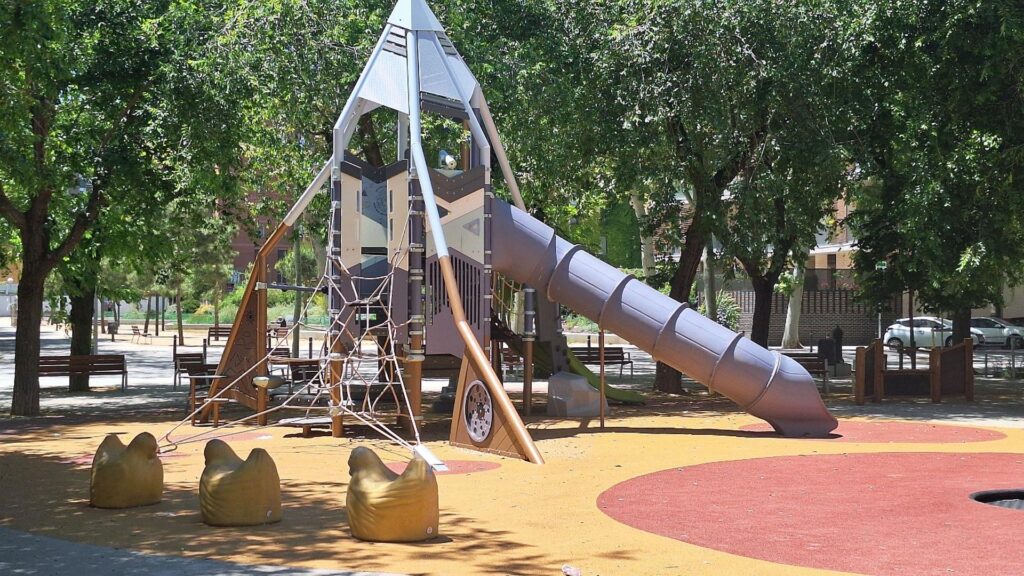 Barcelona instal·la sensors als parcs infantils per fer seguiment de les zones de joc | Ajuntament de Barcelona, infància, infants, jocs, parcs i jardins