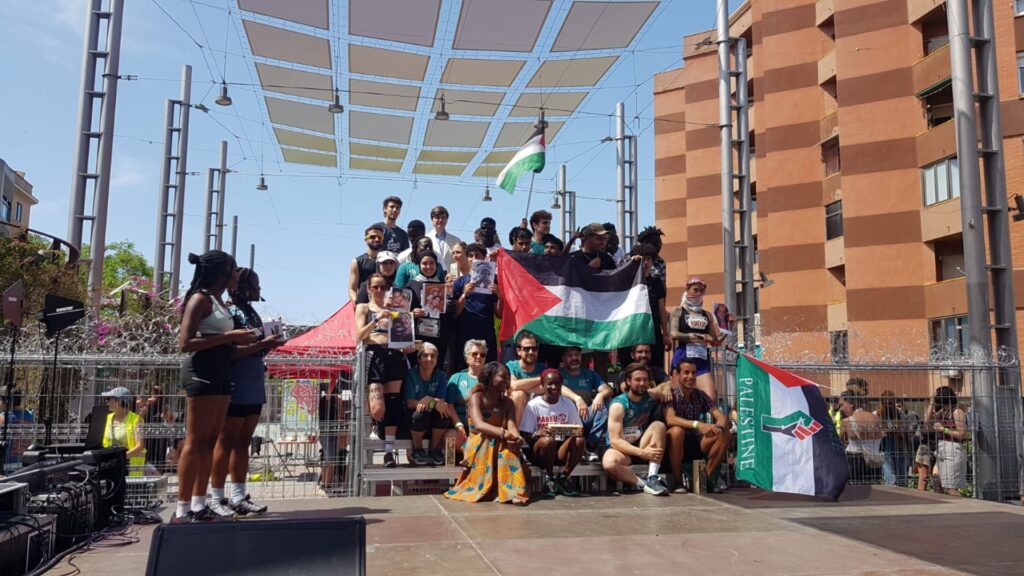 La primera cursa a Barcelona contra el racisme de Top Manta mobilitza milers de persones | racisme, sindicats, top manta