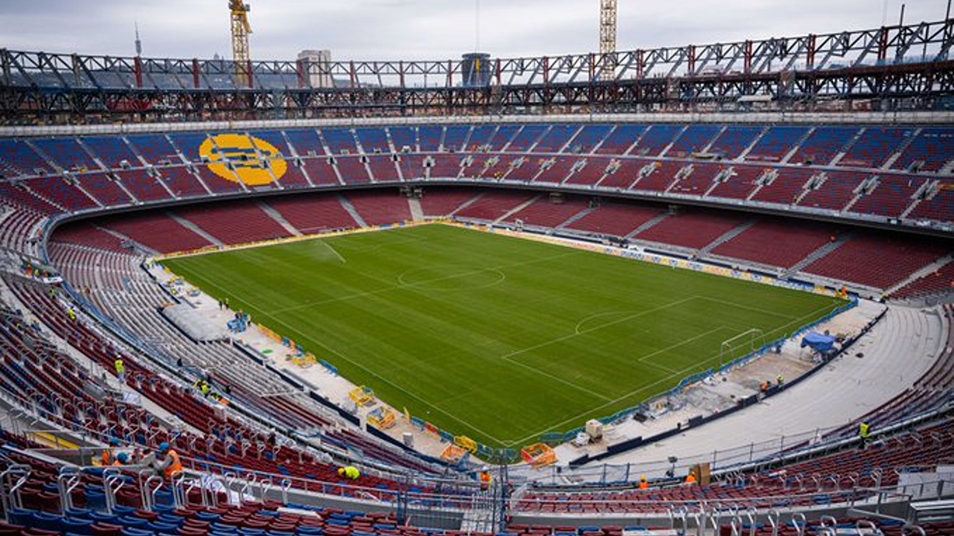 La petició del Barça a la UEFA per poder jugar la Champions al Camp Nou | Camp Nou, Champions League, FC Barcelona, Joan Laporta
