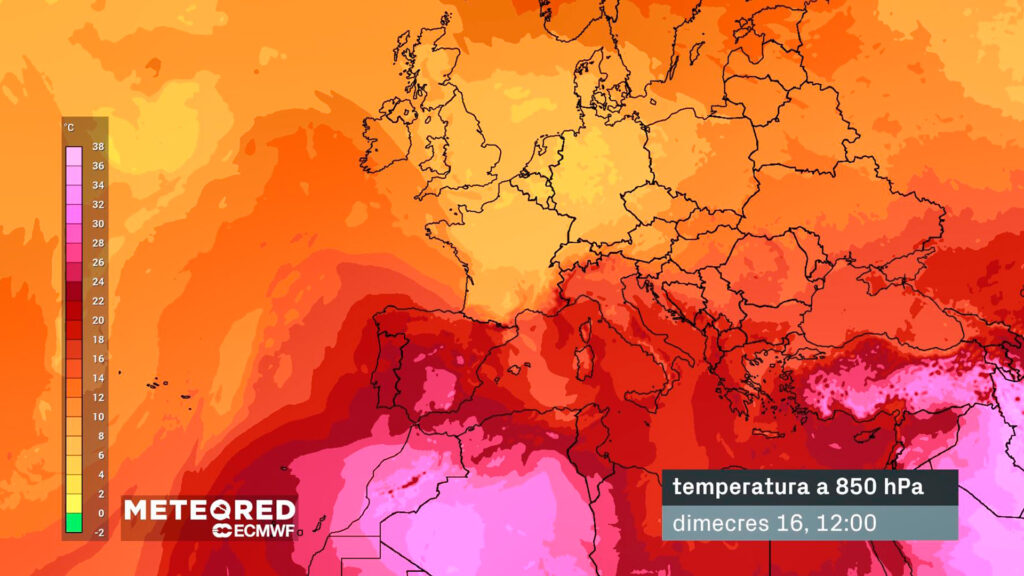 Arriba la canícula i torna la calor forta a Barcelona i Catalunya
