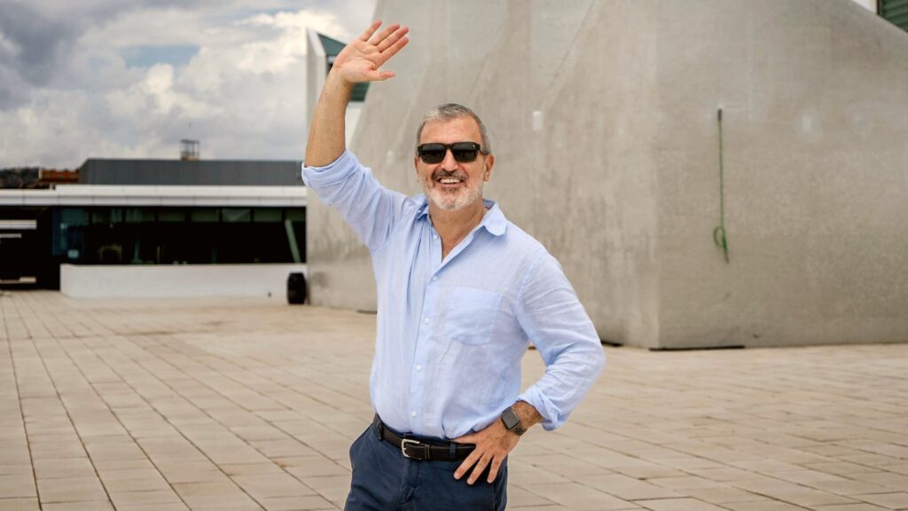 Alcalde accidental de Barcelona a l’estiu: qui mana a l’Ajuntament quan Collboni està de vacances?