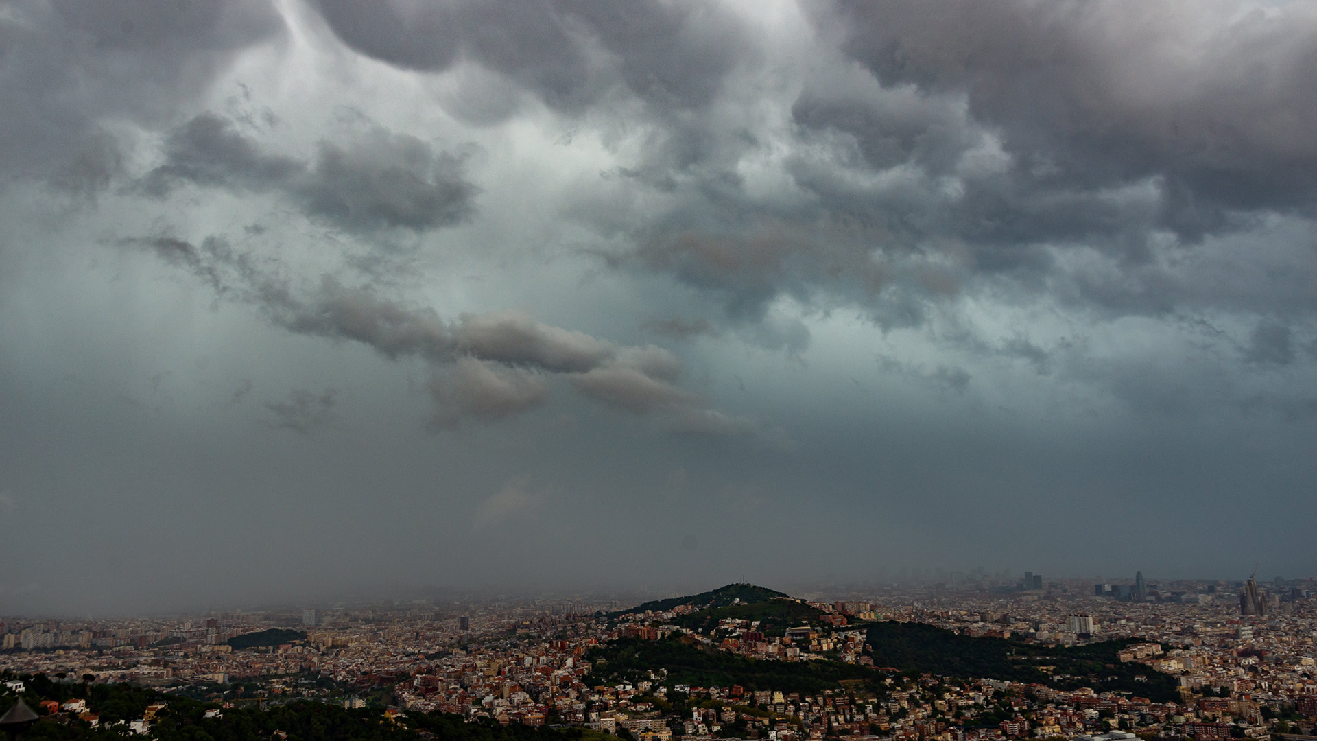 canvi temps tempestes calor fresca barcelona juliol 2025