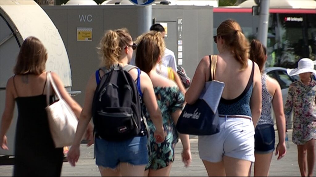 Dones grans i que viuen soles, el perfil amb més risc de morir quan fa calor a Barcelona | Agència de Salut Pública, calor, gent gran, mort, onada de calor, salut pública, temperatura