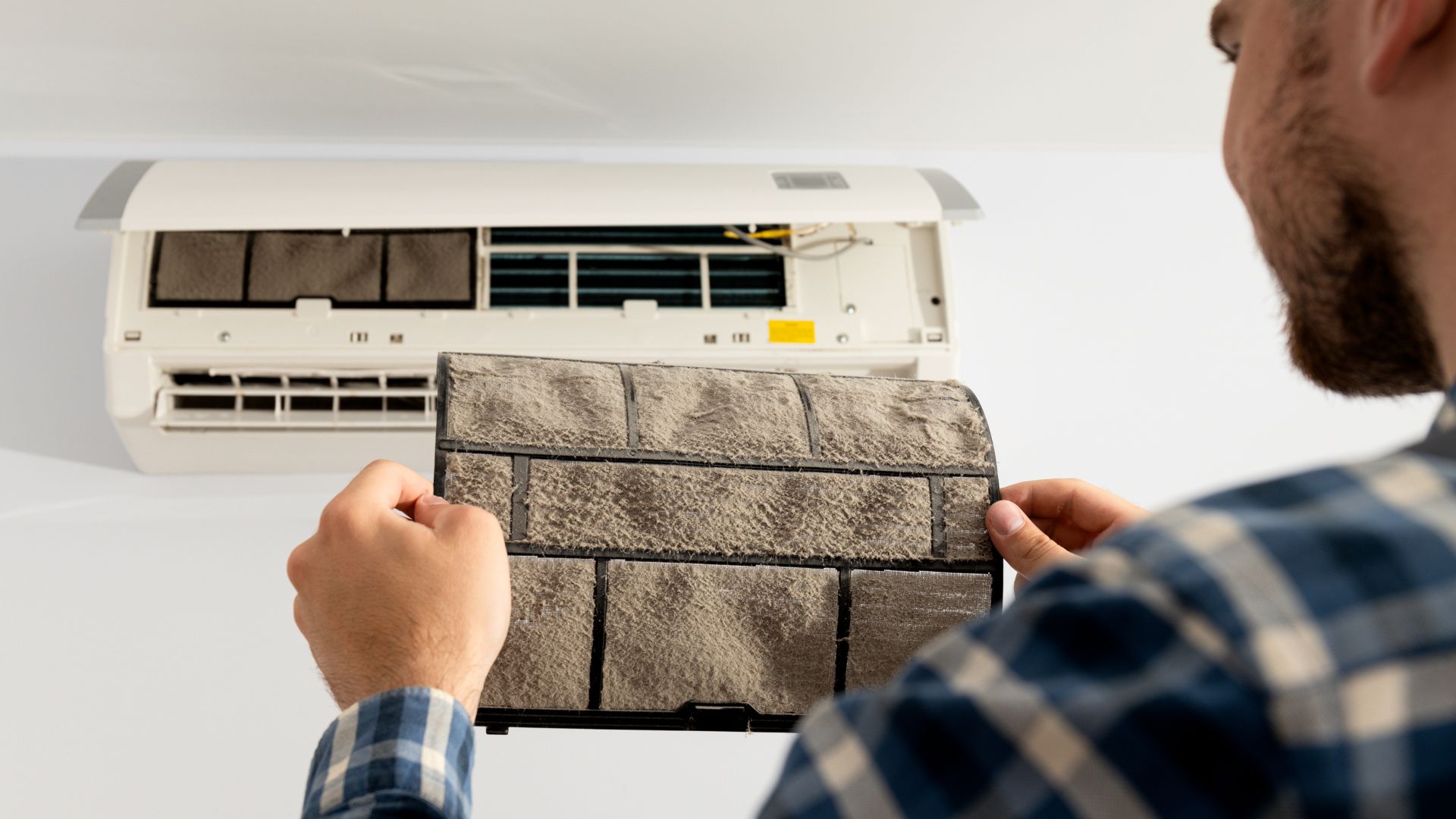 Els 4 passos que has de tenir en compte pel manteniment de l'aire condicionat de casa | calor, consumidors, electricitat