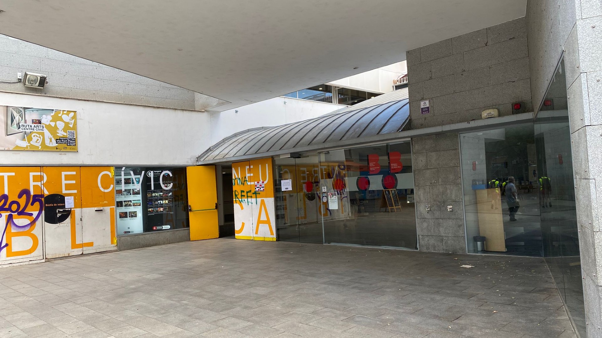 tancament biblioteca fort pienc