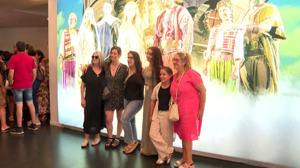 'Mar i cel' plega veles amb entrades exhaurides i 10 minuts d'aplaudiments | musicals, Teatre Victòria