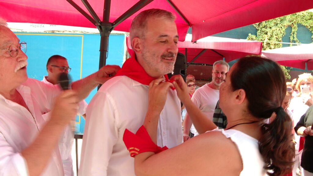 Barcelona dona el "txupinazo" a les Festes de Sant Fermí 2025 | cultura popular, tradicions