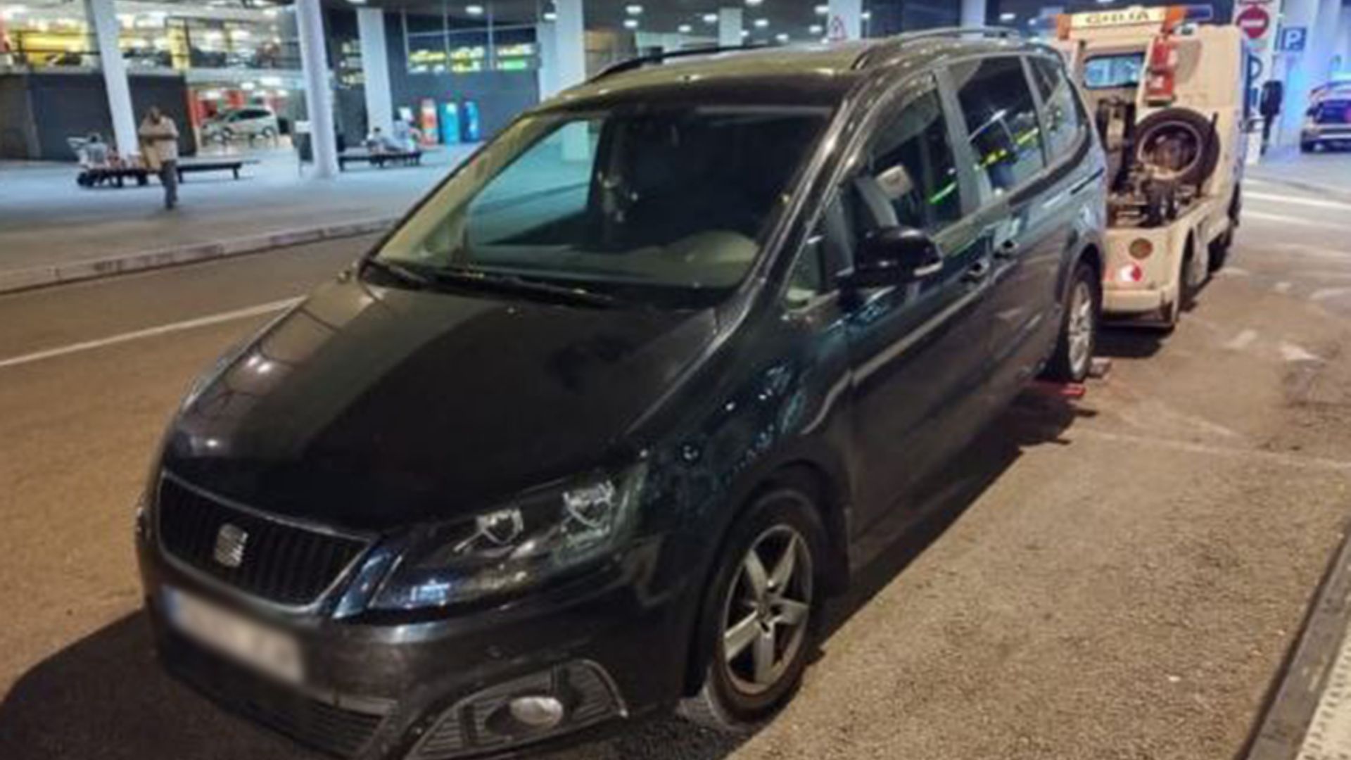 immobilitzats vehicles sense llicència aeroport del Prat