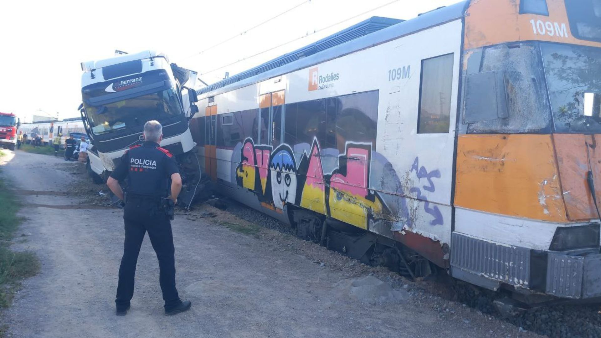 accident tren camió R3