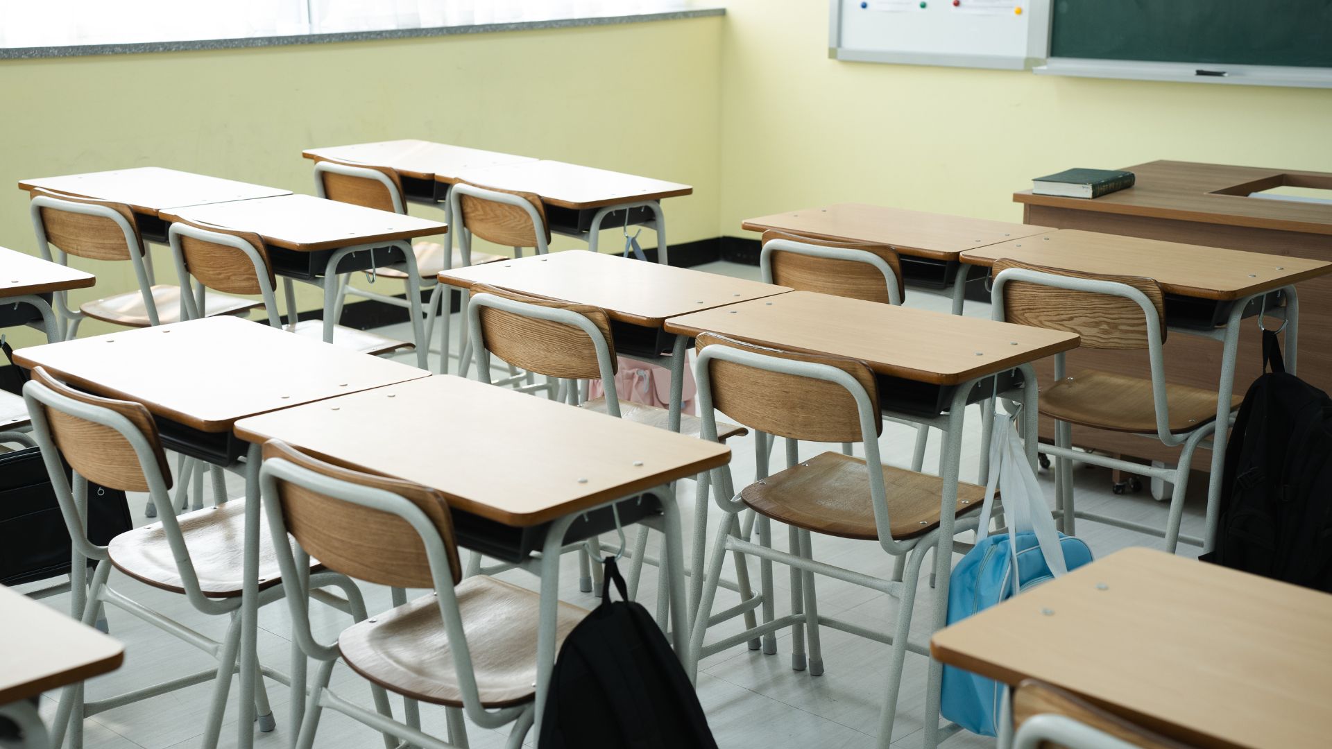 Arrenca un nou curs de l'ESO, com l'hem de pronunciar en català? | català, ESO, instituts, llengua, Mots endiumenjats