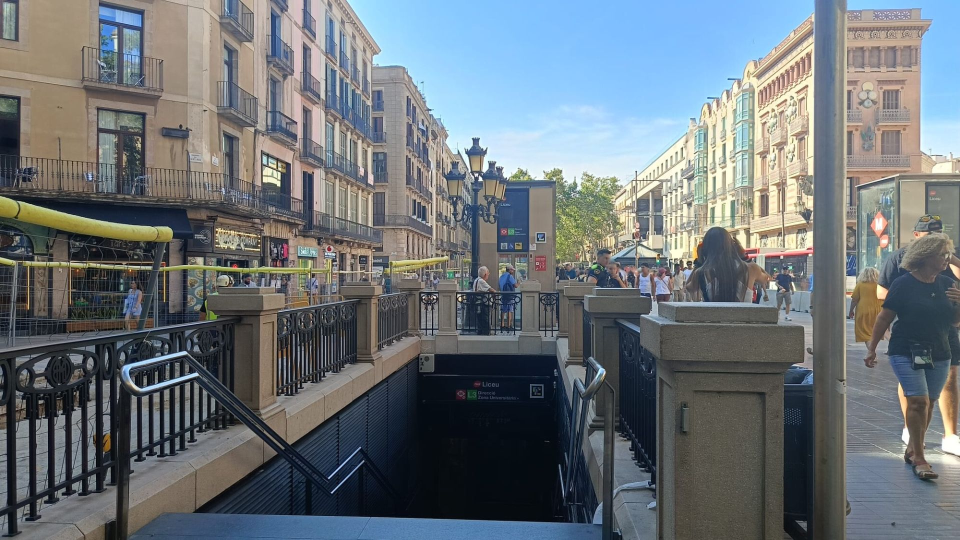 parada Liceu L3 restauració baranes