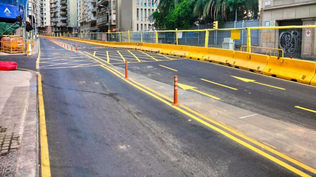 Alerta de Mou-te per Barcelona: reduir carrils a Balmes pot afectar l'economia a la zona i al centre | eixos comercials, obres, trànsit, vehicles privats