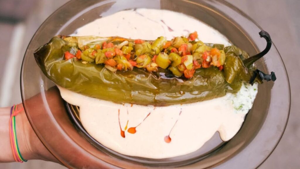 Cuina d'arrel catalana, andalusa o grega: 5 llocs on menjar si vas a les festes de Sants | cuina, Festa Major de Sants, restaurants