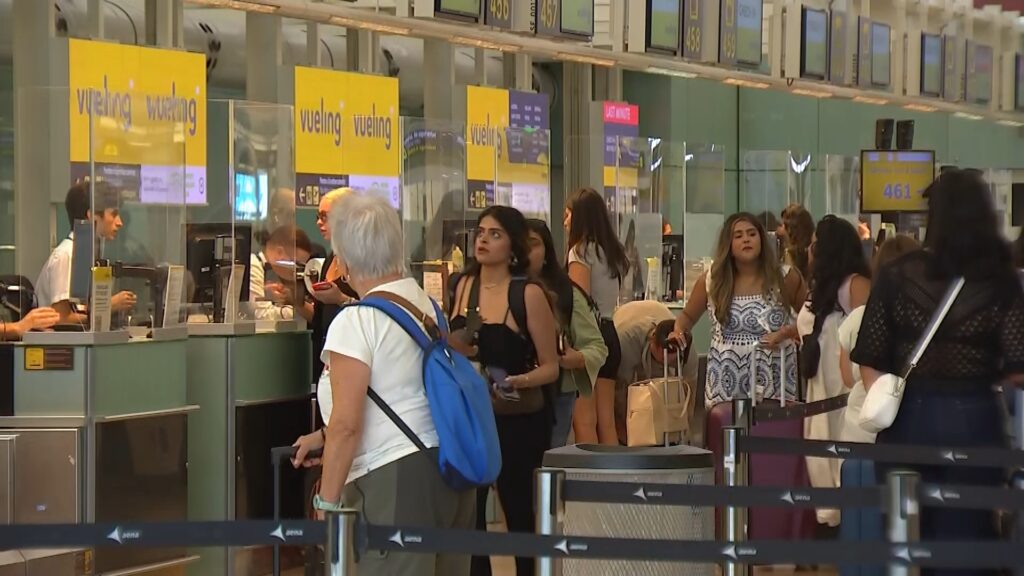 mostrador Vueling aeroport Barcelona-El Prat