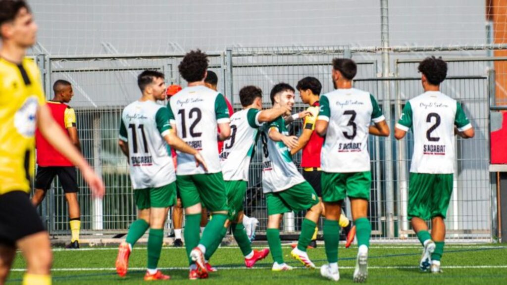 El Sants elimina el Sant Andreu i el Muntanyesa al Torneig d'Històrics | Primera Catalana, Segona RFEF, Tercera RFEF, Torneig d'Històrics