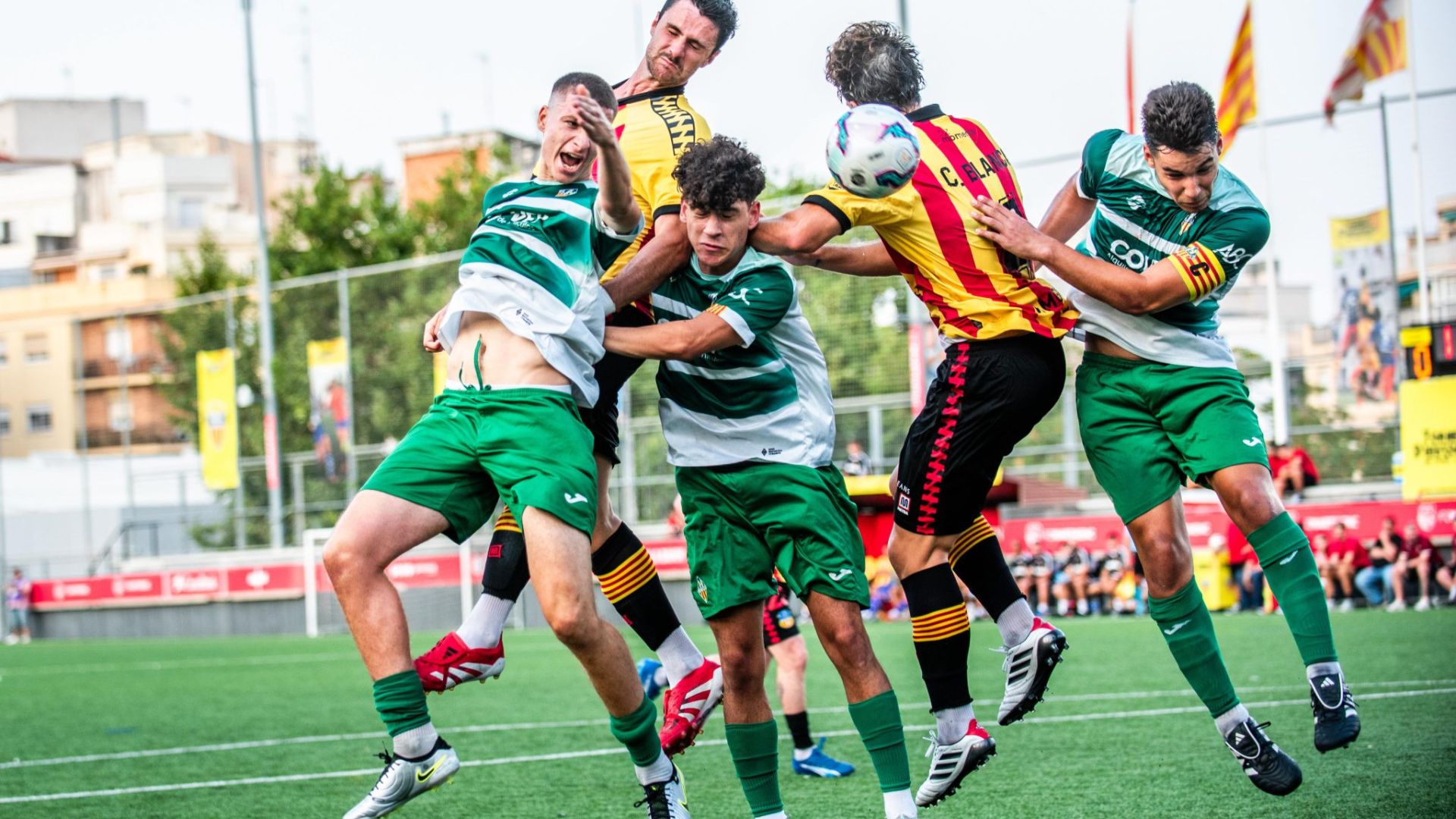 El Sants elimina el Sant Andreu i el Muntanyesa al Torneig d'Històrics | Primera Catalana, Segona RFEF, Tercera RFEF, Torneig d'Històrics