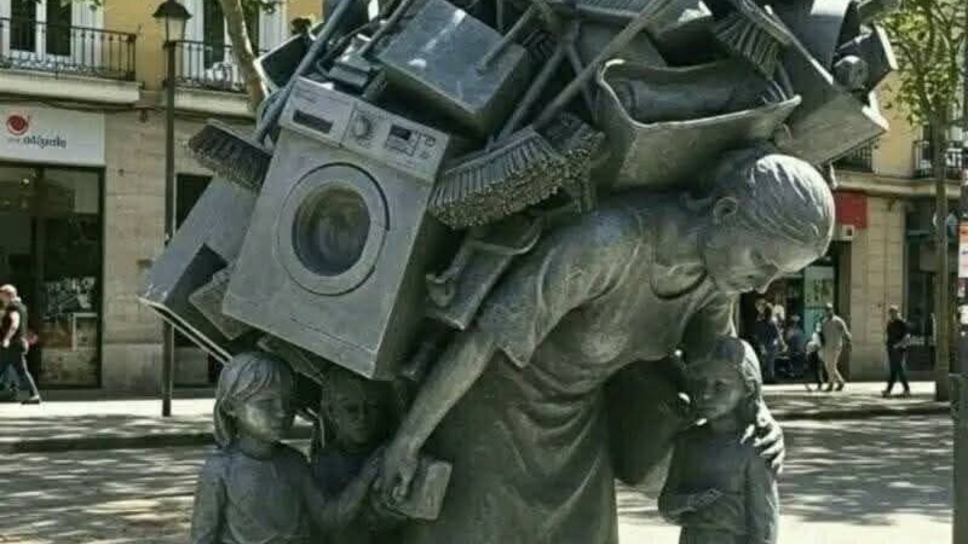 Estàtua falsa Jaume Plensa