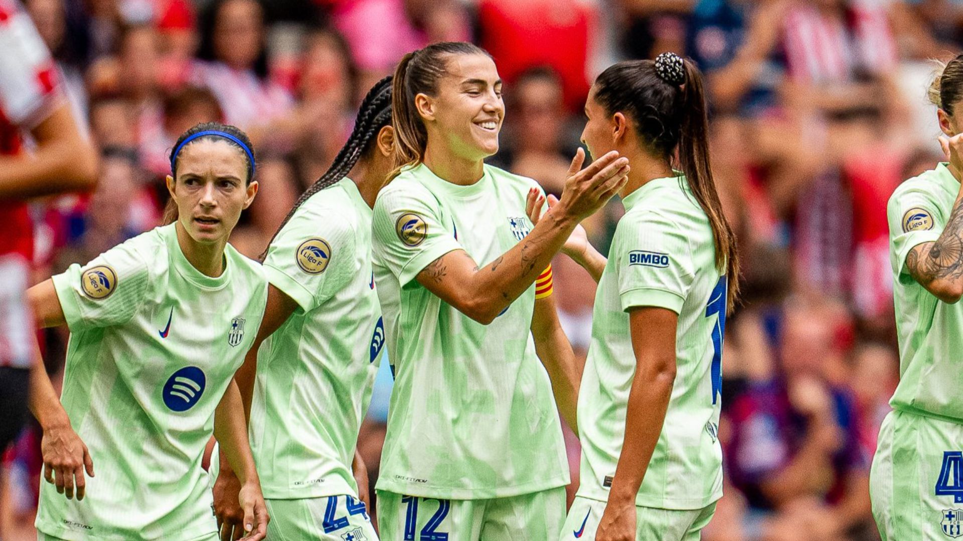 celebració del gol des del mig del camp de Patri Guijarro Athletic-Barça temporada 2025-26