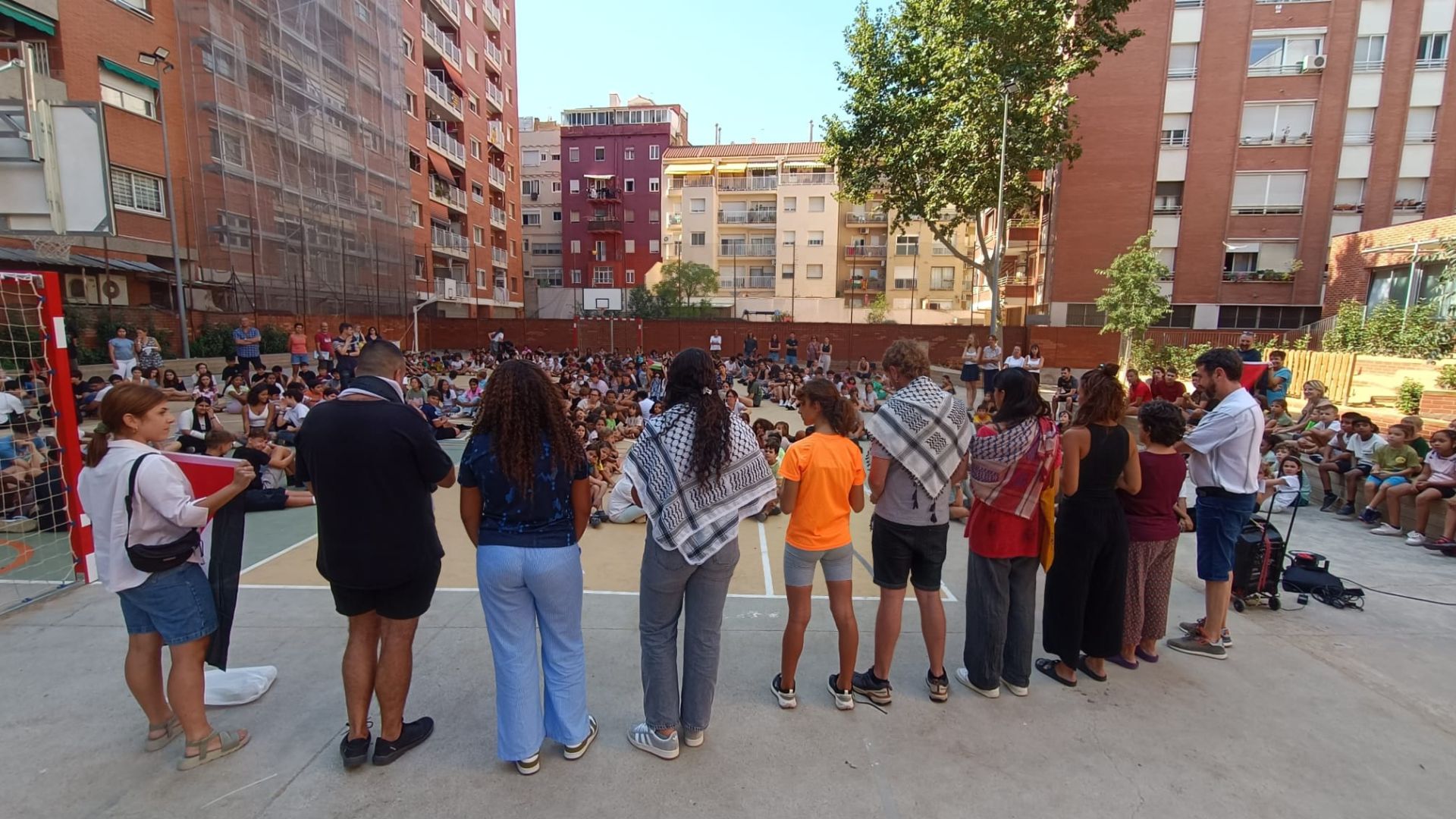 Educació alerta a les escoles que l'aturada per Palestina "és responsabilitat dels centres" | Departament d'Educació, escola, Israel, Palestina