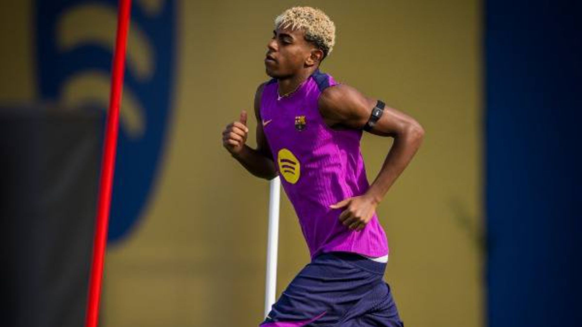 Oficial: Lamine Yamal recau de la lesió al pubis i estarà dues o tres setmanes de baixa | FC Barcelona, Hansi Flick, Lamine Yamal, selecció espanyola