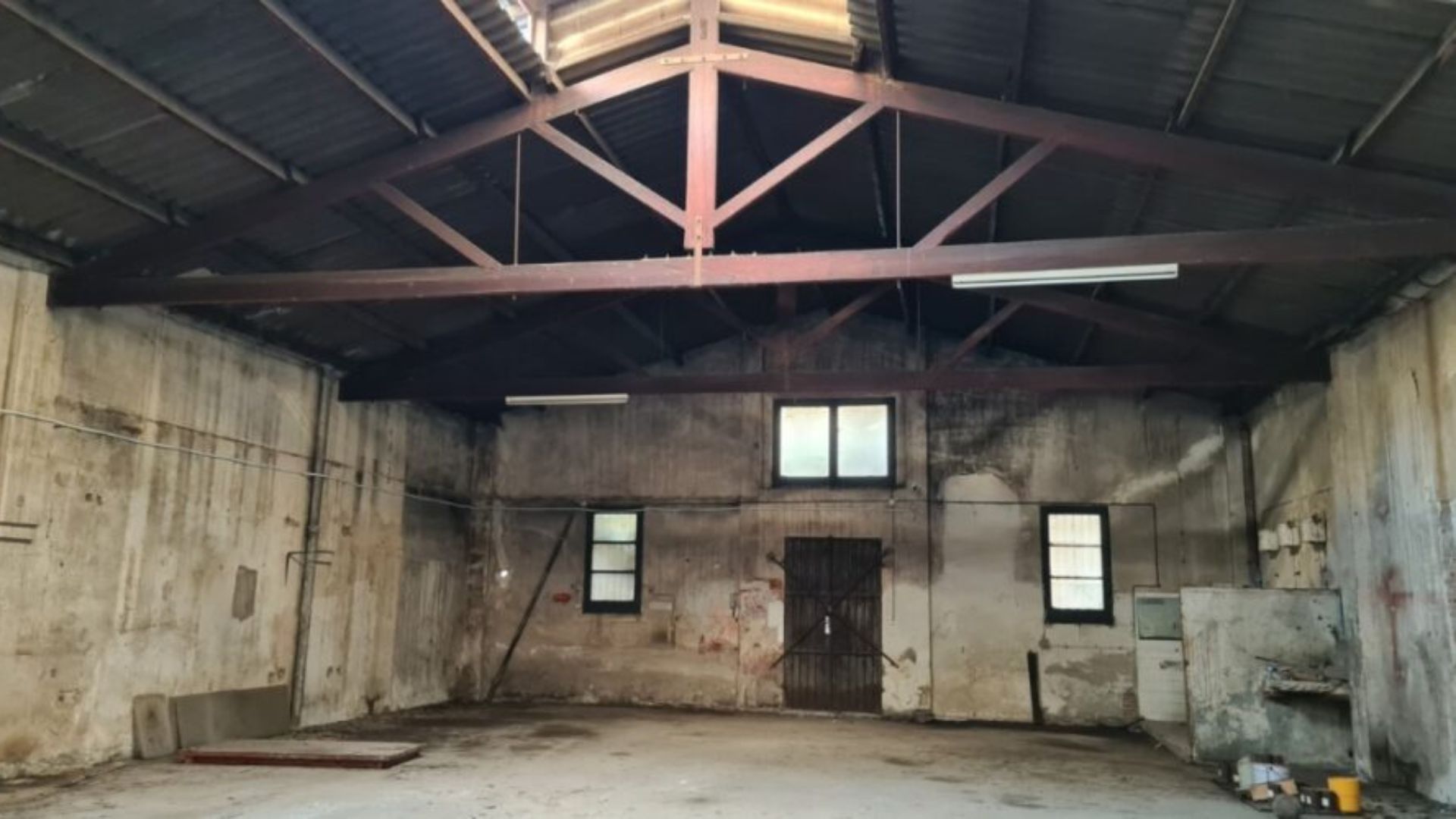 L'enderroc d'una nau permetrà ampliar l'interior d'illa Jardí de Beatriu Pinós-Milany, a l'Eixample | Ajuntament de Barcelona, espai públic, Hospital Clínic, jardins, obres