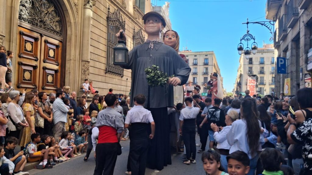 Els gegants i el Parc de l'Estació del Nord, al·licients per a les famílies el 1r dia de Mercè 2025 | cultura popular, festes de la Mercè, festes majors, gegants