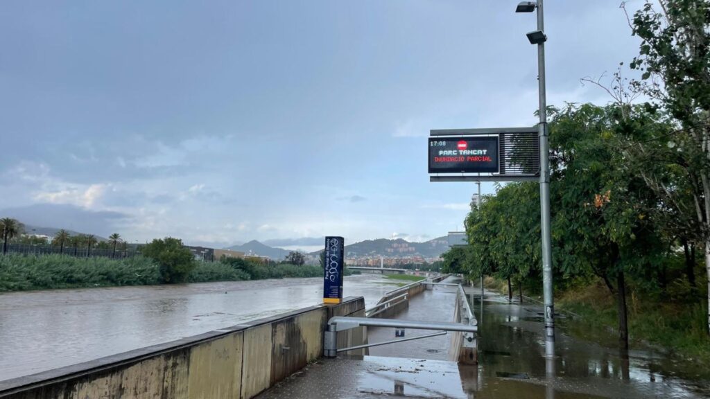 parc fluvial besos tancat pluja abundant setembre 2025