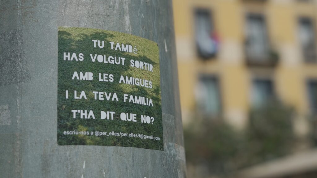 Neix Per Elles, una associació per lluitar contra la vulneració de drets de les joves al Raval | infància, violència masclista