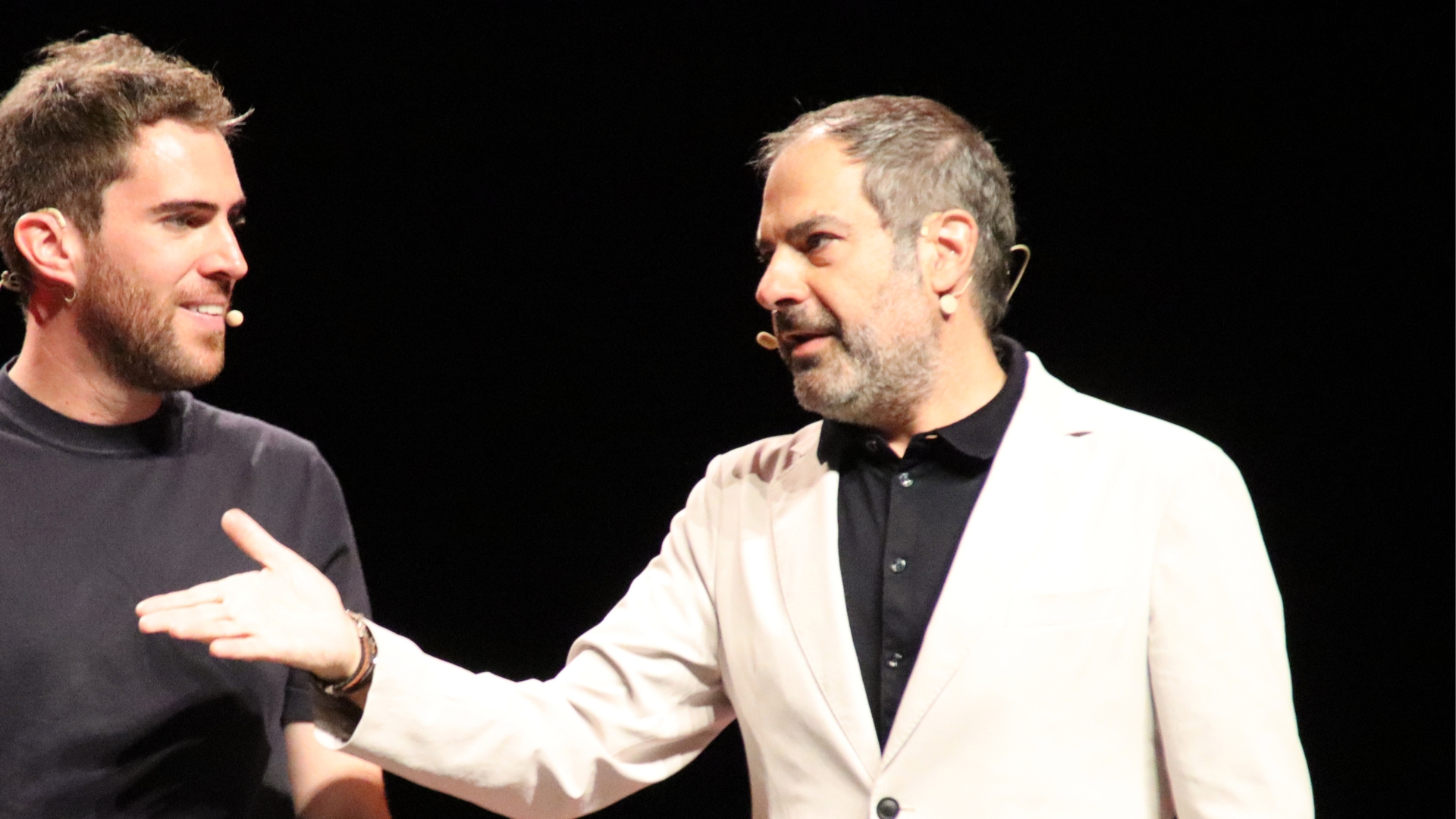 El 'Versió RAC1, el 'Cafè d'idees', 'El minut heroic', 'Pubertat' i Candela Peña, Premis Ondas 2025 | premis, ràdio, televisió