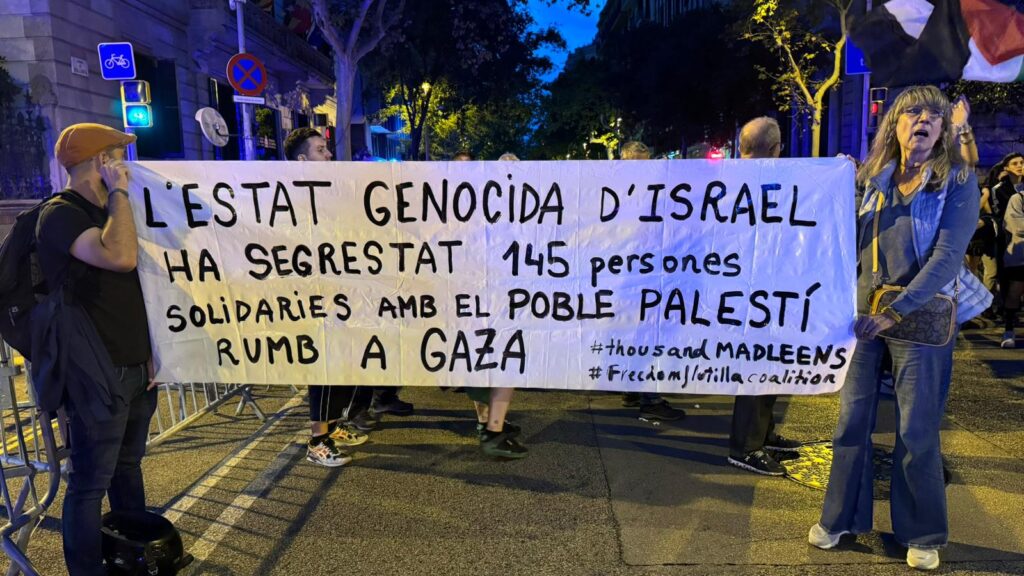 Concentració davant la Delegació del Govern per exigir l'alliberament d'una segona flotilla | Flotilla, manifestacions a Barcelona, protestes, solidaritat