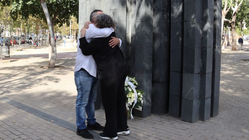 Acte de germanor entre les víctimes dels atemptats de l'11-M i el 17-A a Barcelona | atemptat Rambla, atemptats, terrorisme