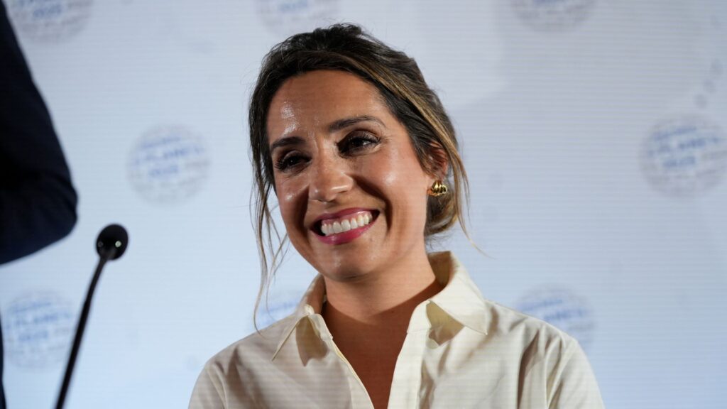 &Agrave;ngela Banzas