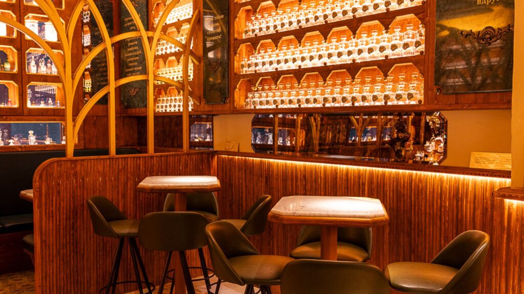 Stravinsky's Parfumerie, la nova cocteleria que ruixa els combinats amb fragàncies | bars, begudes alcohòliques, restauració