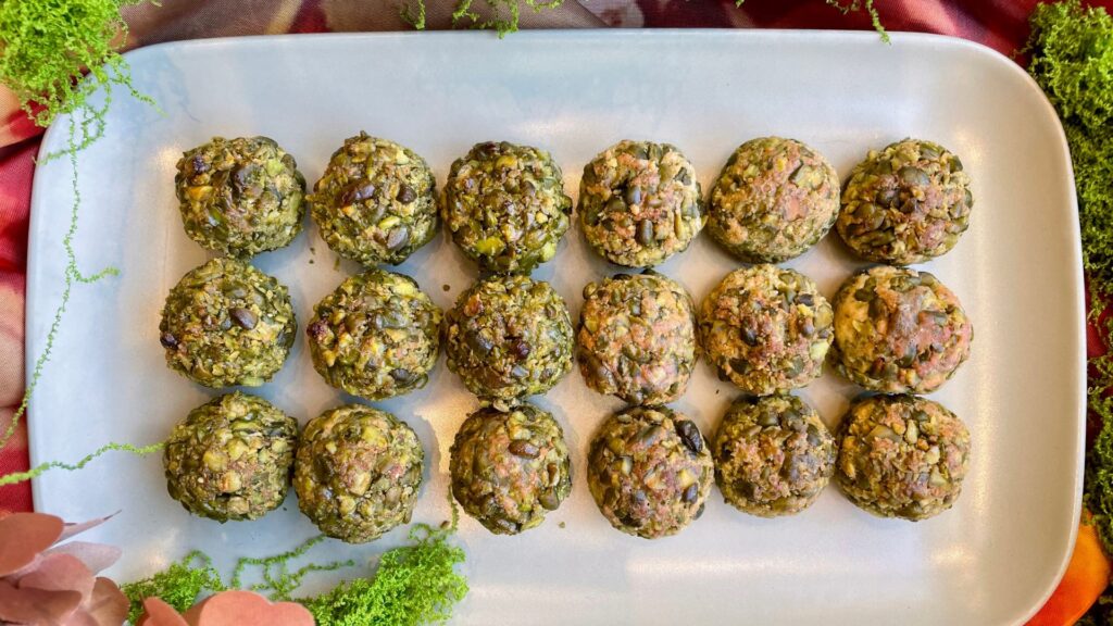 Els panellets més originals: el festuc s'imposa com a nou sabor sense superar els clàssics | pastisseries, tardor, tradicions