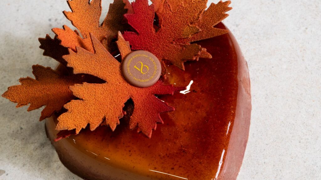 Els panellets més originals: el festuc s'imposa com a nou sabor sense superar els clàssics | pastisseries, tardor, tradicions