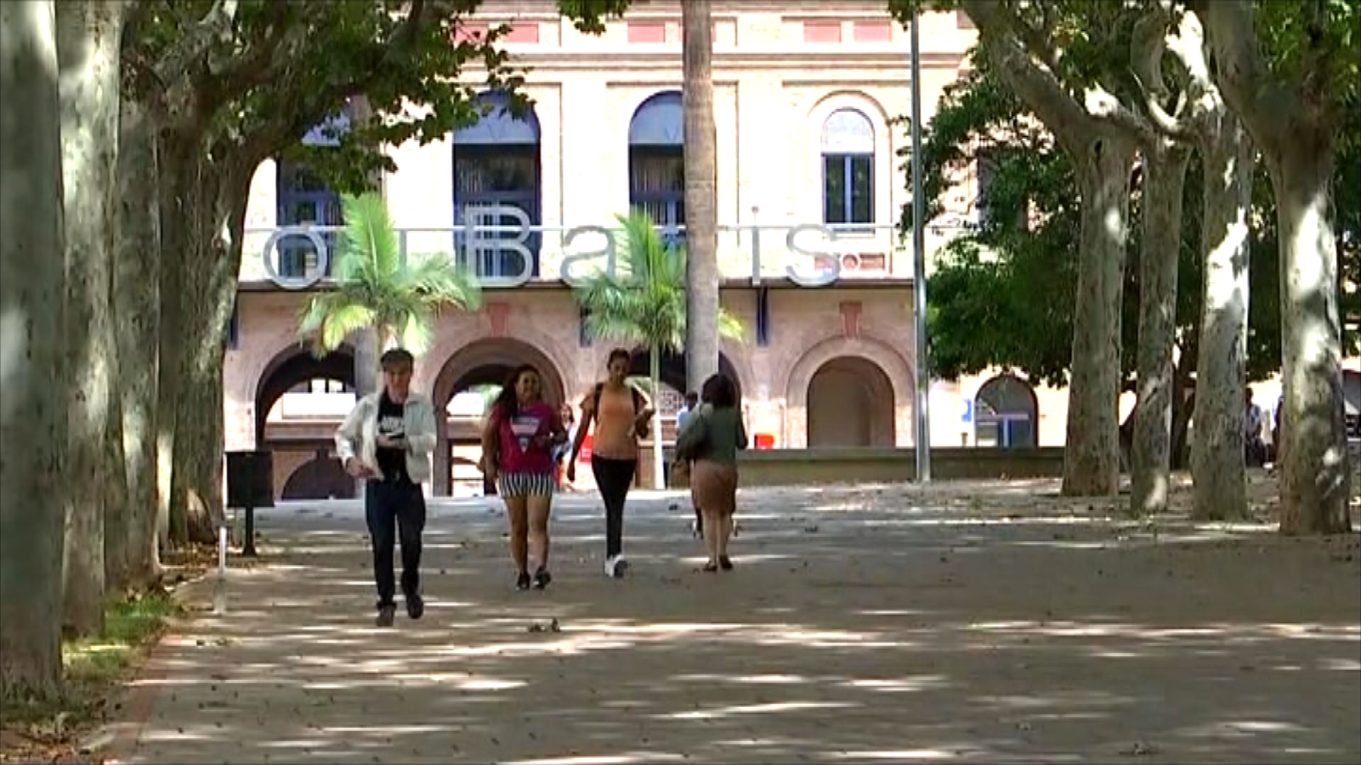 Només un 17 % dels noubarriencs fan servir el català com a llengua habitual | català, llengua