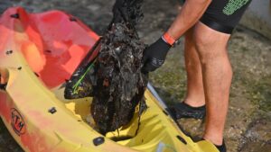 El Plogging Congress del Port Olímpic recull 170 kg de residus a la platja