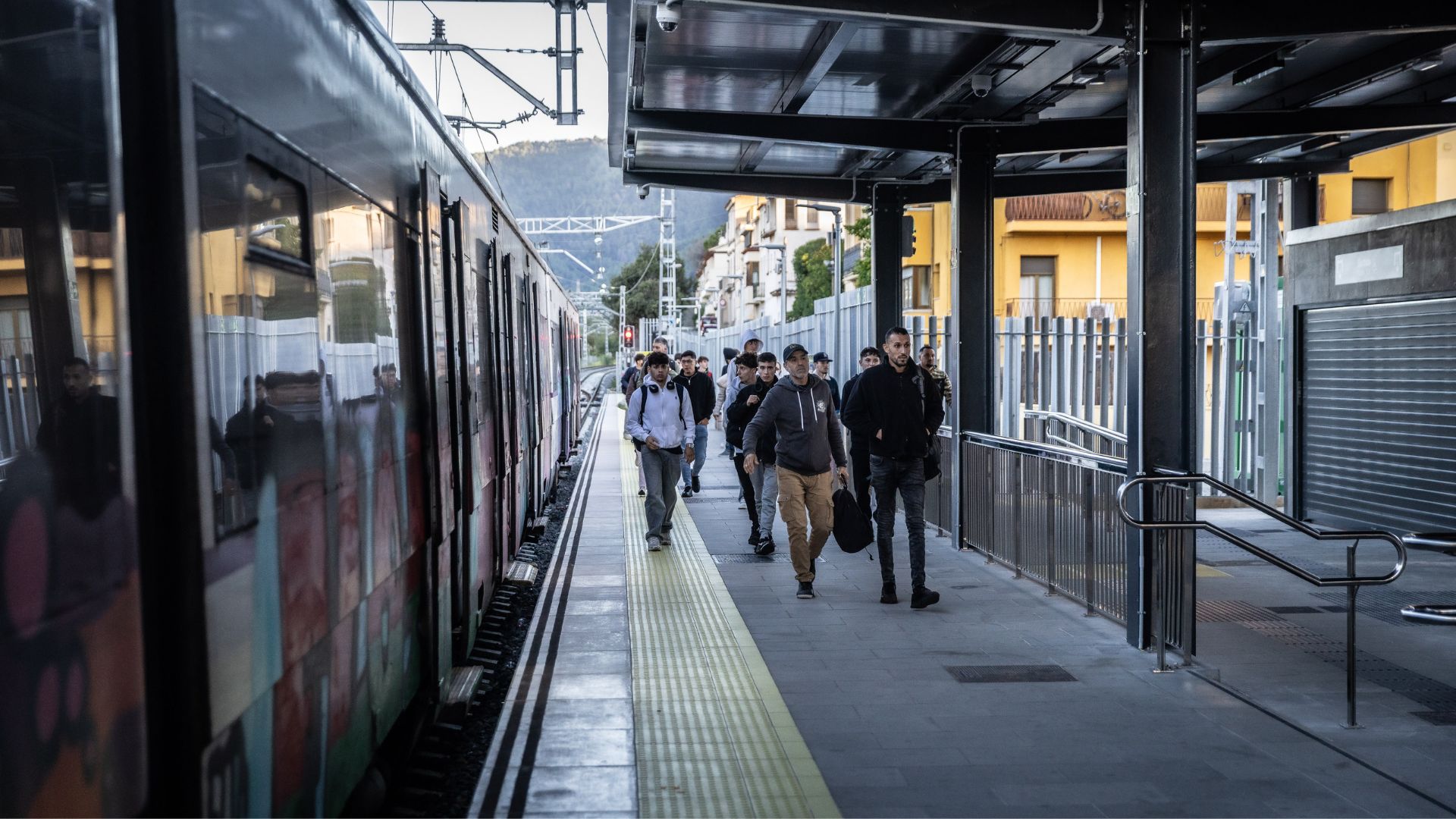 Els catalans suspenen el servei de Rodalies de Renfe amb un 4,4 i aproven la resta de transports | enquestes, Renfe, Rodalies, transport públic