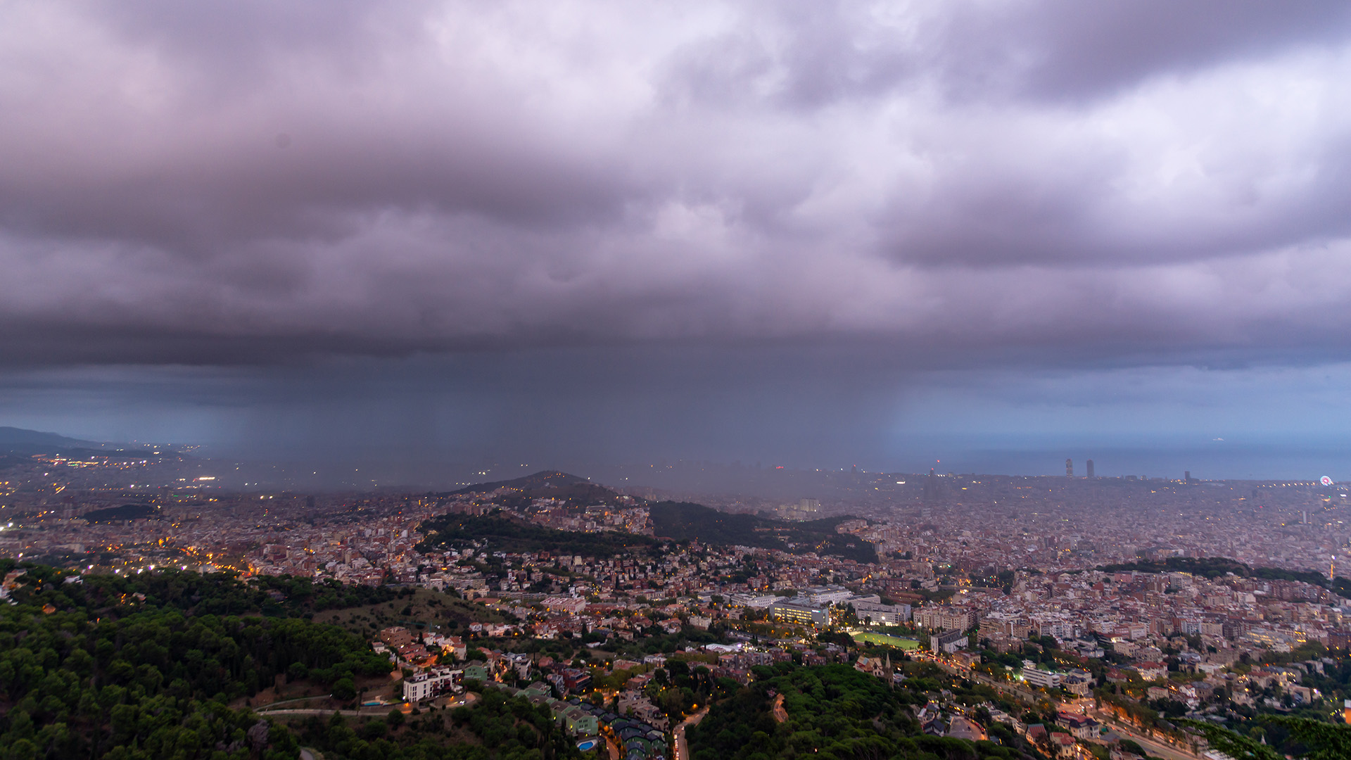 tempesta vespre barcelona 9 octubre 2025