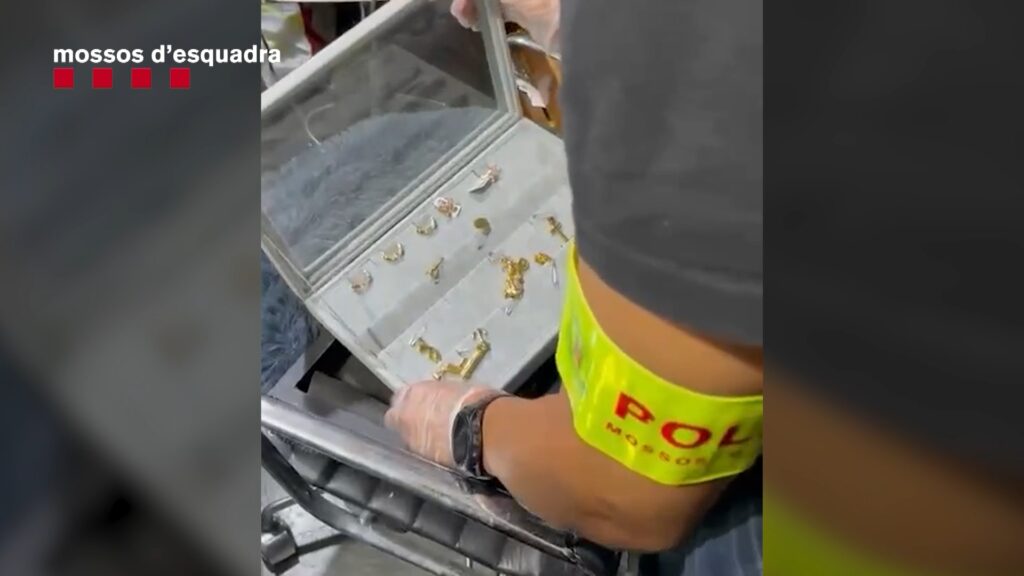 Detinguda una joiera de l'Eixample que comprava i revenia joies robades | detencions, joieries, Mossos d'Esquadra, robatoris