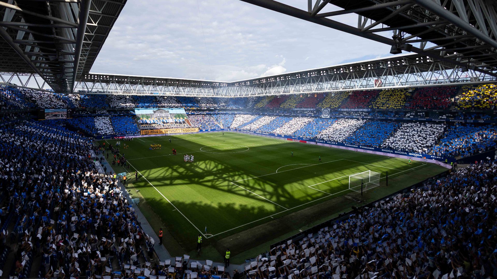 Afició de l'Espanyol a l'RCDE Stadium