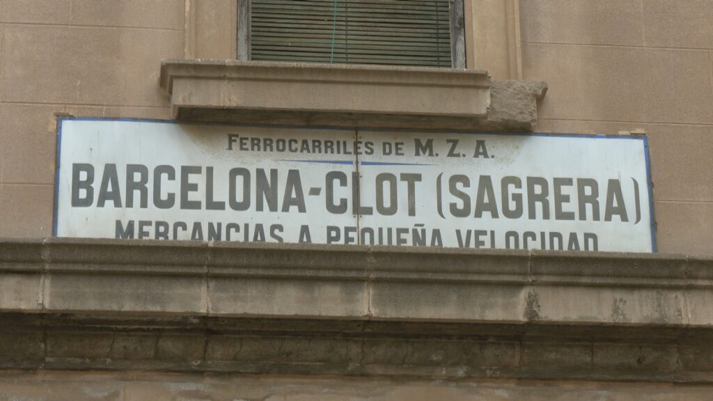 La PTP vol aturar l'enderroc de l'edifici de mercaderies de la Sagrera i fer-ne un ús cultural | Barris, estació de la Sagrera, obres