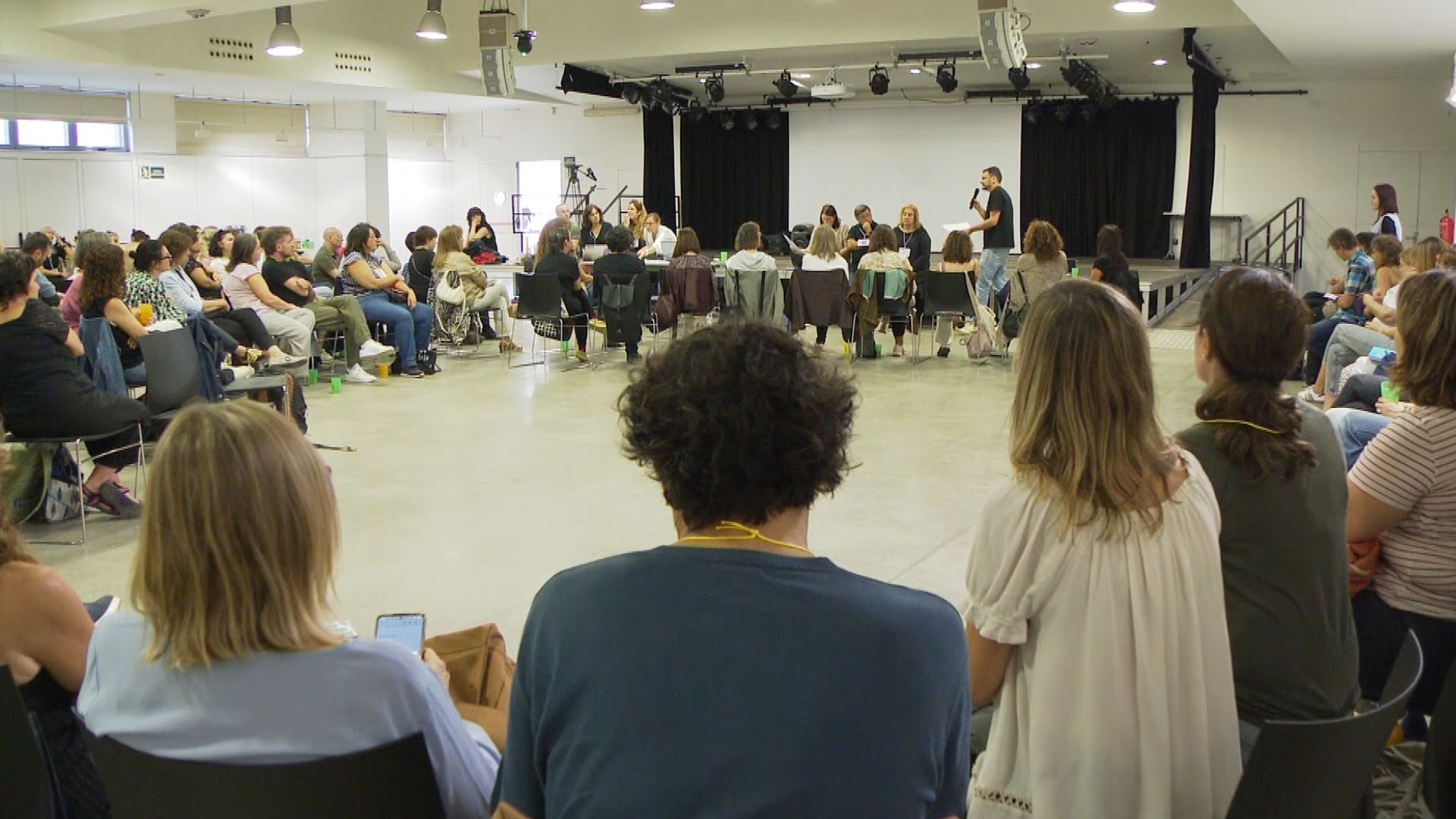 Les direccions dels centres públics de Barcelona demanen suport a les famílies per exigir millores | Consorci d'Educació de Barcelona, Departament d'Educació, escoles, instituts