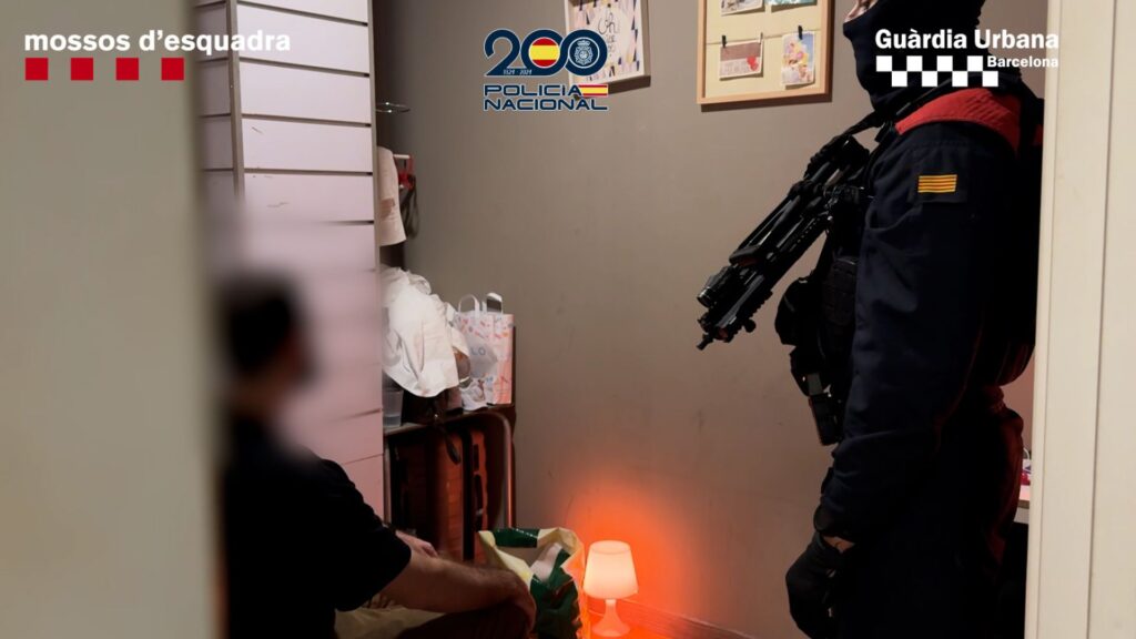 detingut explotaci&oacute; sexual dones centres massatges